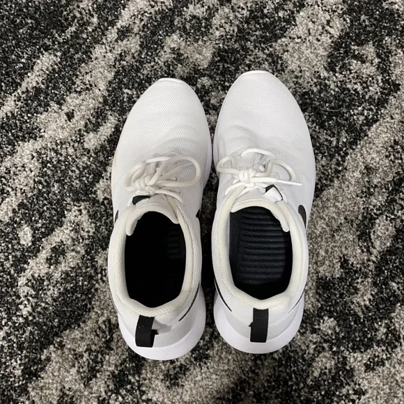 Nike Roshe One Sneakers 👟 - Picture 4 of 7